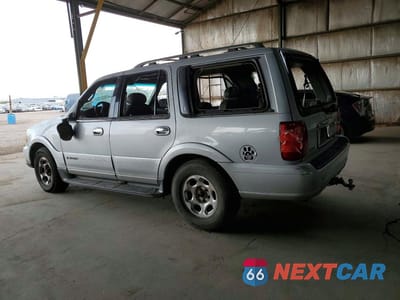 Drugie zdjęcie samochodu z przodu: 2000 LINCOLN NAVIGATOR VIN:5LMRU27A2YLJ00349 - miniatura