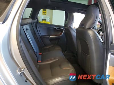 Zdjęcie 11 z 13 samochodu: 2015 VOLVO XC60 VIN:YV4902RM2F2640309 - miniatura