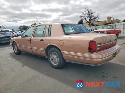 Drugie zdjęcie samochodu z przodu: 1994 LINCOLN TOWN CAR EXECUTIVE VIN:1LNLM81W5RY693239 - miniatura