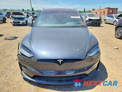 Piąte zdjęcie samochodu w środku: 2025 TESLA MODEL X VIN:7SAXCDE51SF466125 - miniatura