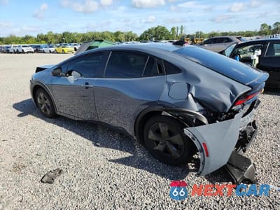 Drugie zdjęcie samochodu z przodu: 2026 TOYOTA PRIUS LE VIN:JTDACAAU2T3075403 - miniatura