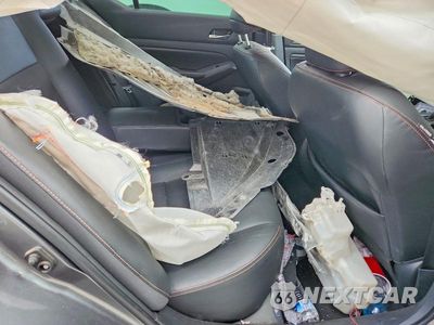 Zdjęcie 10 z 12 samochodu: 2020 NISSAN ALTIMA SR VIN:1N4BL4CW8LC145335 - miniatura