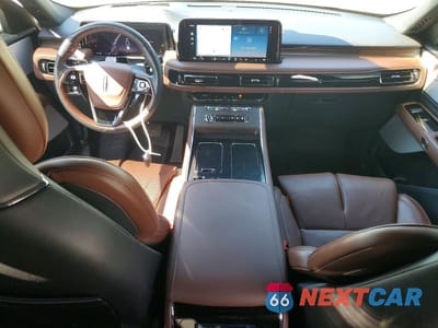 Zdjęcie 8 z 13 samochodu: 2025 LINCOLN AVIATOR RESERVE VIN:5LM5J7XC0SGL04377 - miniatura