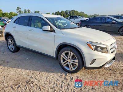 Czwarte zdjęcie samochodu z boku: 2016 MERCEDES-BENZ GLA 250 4MATIC VIN:WDCTG4GB0GJ242812 - miniatura