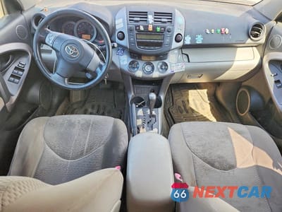 Zdjęcie 8 z 13 samochodu: 2008 TOYOTA RAV4 LIMITED VIN:JTMBD31V985206585 - miniatura