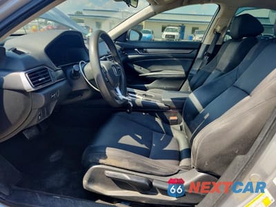 Zdjęcie 7 z 12 samochodu: 2019 HONDA ACCORD LX VIN:1HGCV1F18KA136413 - miniatura