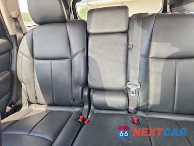 Zdjęcie 10 z 13 samochodu: 2019 NISSAN PATHFINDER SV VIN:5N1DR2MN8KC627566 - miniatura