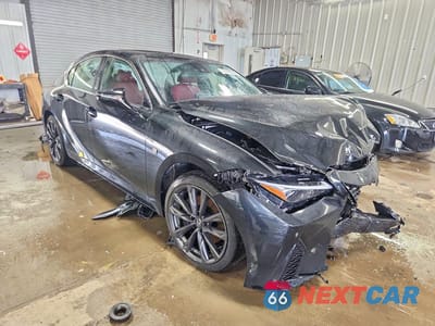 Czwarte zdjęcie samochodu z boku: 2025 LEXUS IS 350 F SPORT DESIGN VIN:JTHBZ1E20S5042672 - miniatura