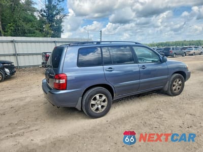 Trzecie zdjęcie samochodu z tyłu: 2004 TOYOTA HIGHLANDER BASE VIN:JTEGP21A240021608 - miniatura