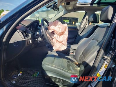 Zdjęcie 7 z 13 samochodu: 2014 BMW X1 XDRIVE28I VIN:WBAVL1C55EVY10421 - miniatura