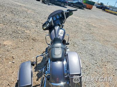 Zdjęcie 6 z 9 samochodu: 2015 HARLEY-DAVIDSON FLHXS STREET GLIDE SPECIAL VIN:1HD1KRM11FB697342 - miniatura