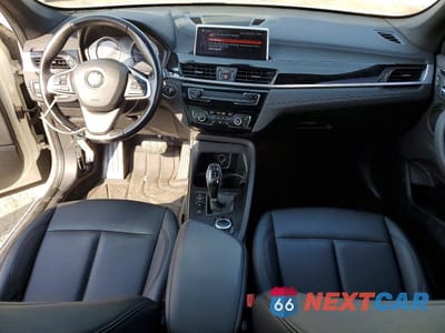 Zdjęcie 8 z 13 samochodu: 2021 BMW X1 XDRIVE28I VIN:WBXJG9C07M5S73660 - miniatura