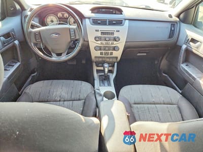 Zdjęcie 8 z 13 samochodu: 2011 FORD FOCUS SE VIN:1FAHP3FN2BW160860 - miniatura