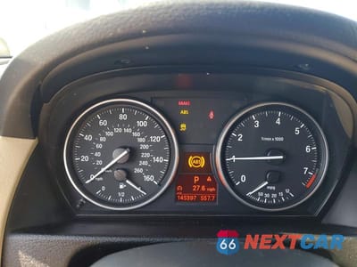 Zdjęcie 9 z 12 samochodu: 2015 BMW X1 SDRIVE28I VIN:WBAVM1C59FVZ94521 - miniatura
