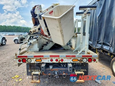 Zdjęcie 6 z 10 samochodu: 2015 INTERNATIONAL 4300 BUCKET TRUCK VIN:1HTMMAAN3FH514475 - miniatura