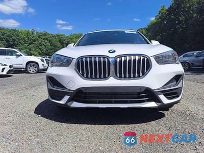 Piąte zdjęcie samochodu w środku: 2022 BMW X1 XDRIVE28I VIN:WBXJG9C05N5U59330 - miniatura