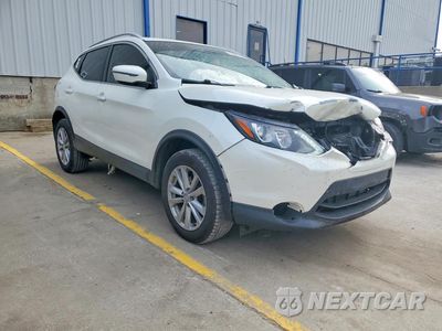 Czwarte zdjęcie samochodu z boku: 2018 NISSAN ROGUE SPORT SV VIN:JN1BJ1CPXJW190301 - miniatura