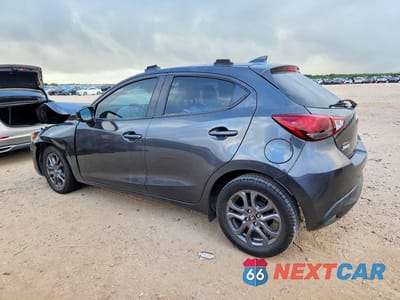 Drugie zdjęcie samochodu z przodu: 2020 TOYOTA YARIS VIN:3MYDLBJV5LY716306 - miniatura
