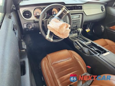 Zdjęcie 8 z 12 samochodu: 2010 FORD MUSTANG VIN:1ZVBP8AN6A5104393 - miniatura
