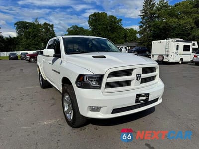 Czwarte zdjęcie samochodu z boku: 2011 DODGE RAM 1500 VIN:1D7RV1CT6BS608560 - miniatura