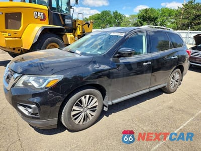 2017 NISSAN PATHFINDER S 5N1DR2MM0HC914321 - główne zdjęcie licytacji z USA - miniatura