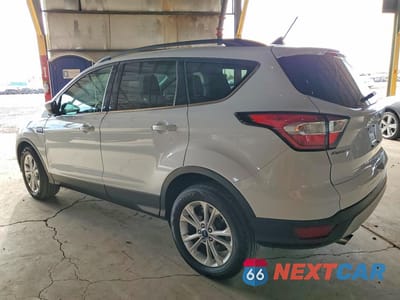 Drugie zdjęcie samochodu z przodu: 2018 FORD ESCAPE SEL VIN:1FMCU0HDXJUB25828 - miniatura