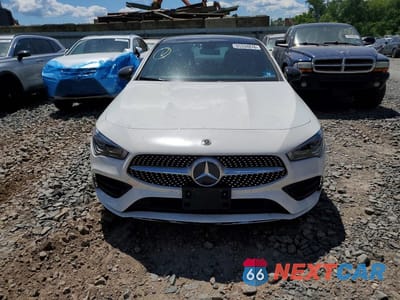 Piąte zdjęcie samochodu w środku: 2020 MERCEDES-BENZ CLA 250 4MATIC VIN:W1K5J4HB5LN090517 - miniatura