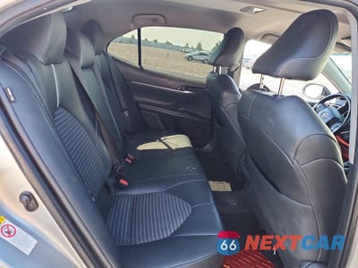 Zdjęcie 10 z 12 samochodu: 2018 TOYOTA CAMRY SE VIN:4T1B11HK2JU085138 - miniatura