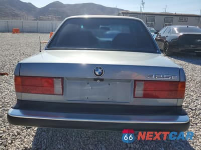 Zdjęcie 6 z 12 samochodu: 1986 BMW 325 E AUTOMATIC VIN:WBAAE6403G1705492 - miniatura