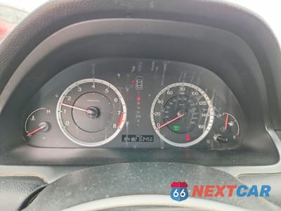 Zdjęcie 9 z 12 samochodu: 2009 HONDA ACCORD VIN:JHMCP26809C001368 - miniatura
