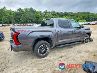 Trzecie zdjęcie samochodu z tyłu: 2024 TOYOTA TUNDRA SR5 VIN:5TFLA5DB0RX221198 - miniatura
