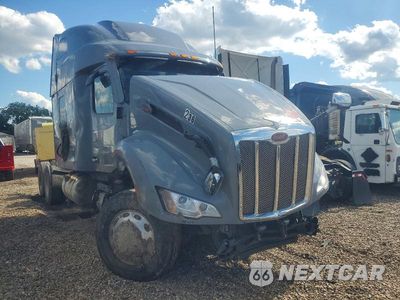 2025 PETERBILT 579 SEMI TRUCK 1XPBD49X8SD744959 - główne zdjęcie licytacji z USA - miniatura