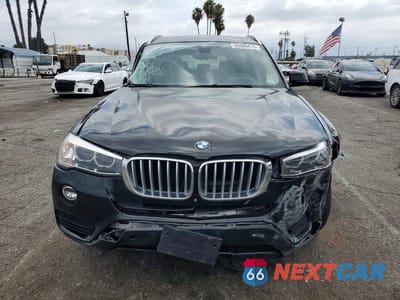 Piąte zdjęcie samochodu w środku: 2017 BMW X3 XDRIVE28I VIN:5UXWX9C30H0W70139 - miniatura