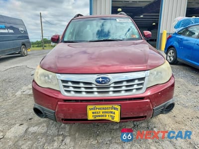 Piąte zdjęcie samochodu w środku: 2011 SUBARU FORESTER 2.5X PREMIUM VIN:JF2SHADC2BH730817 - miniatura