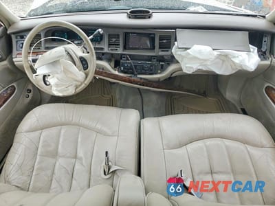 Zdjęcie 8 z 12 samochodu: 1997 LINCOLN TOWN CAR EXECUTIVE VIN:1LNLM81W7VY726400 - miniatura