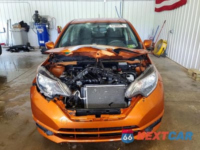 Piąte zdjęcie samochodu w środku: 2017 NISSAN VERSA NOTE SV VIN:3N1CE2CP9HL367046 - miniatura
