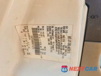 Zdjęcie 13 z 13 samochodu: 2006 FORD FOCUS ZX4 VIN:1FAFP34N06W176751 - miniatura