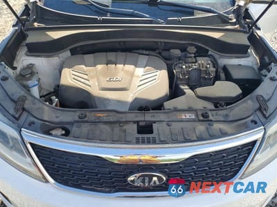 Zdjęcie 12 z 13 samochodu: 2015 KIA SORENTO LX VIN:5XYKT4A79FG585599 - miniatura