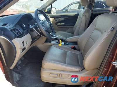Zdjęcie 7 z 14 samochodu: 2017 HONDA PILOT ELITE VIN:5FNYF6H09HB065483 - miniatura