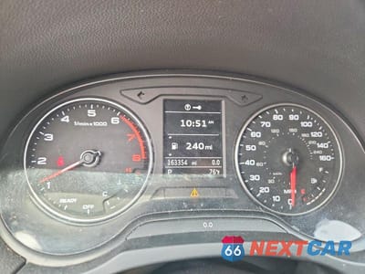 Zdjęcie 9 z 12 samochodu: 2017 AUDI A3 PREMIUM VIN:WAUAUGFFXH1055197 - miniatura