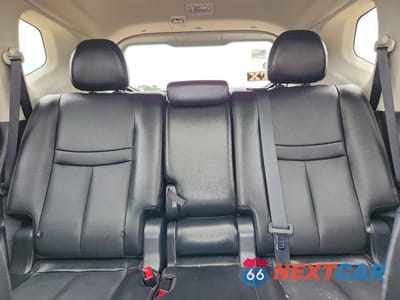 Zdjęcie 10 z 13 samochodu: 2017 NISSAN ROGUE SL VIN:5N1AT2MT5HC870263 - miniatura