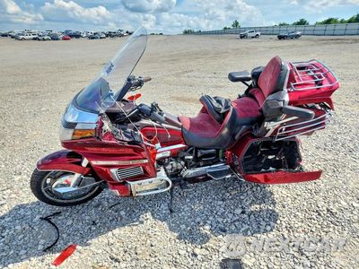 Trzecie zdjęcie samochodu z tyłu: 1994 HONDA GL1500 SE VIN:1HFSC2237RA601440 - miniatura
