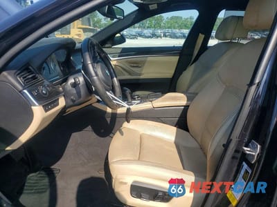 Zdjęcie 7 z 12 samochodu: 2016 BMW 550 I VIN:WBAKN9C5XGD962683 - miniatura