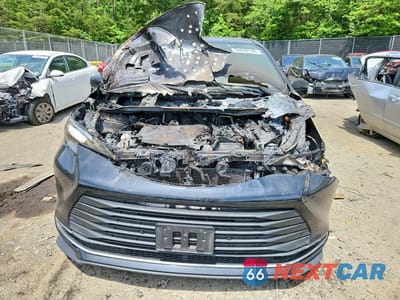 Piąte zdjęcie samochodu w środku: 2022 TOYOTA SIENNA XLE VIN:5TDJRKEC7NS116633 - miniatura