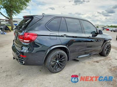 Trzecie zdjęcie samochodu z tyłu: 2018 BMW X5 SDRIVE35I VIN:5UXKR2C53J0X10270 - miniatura