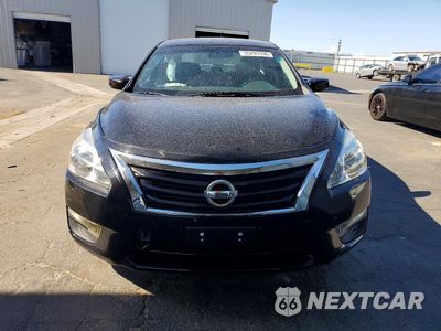 Piąte zdjęcie samochodu w środku: 2014 NISSAN ALTIMA 2.5 S VIN:1N4AL3AP1EN251389 - miniatura