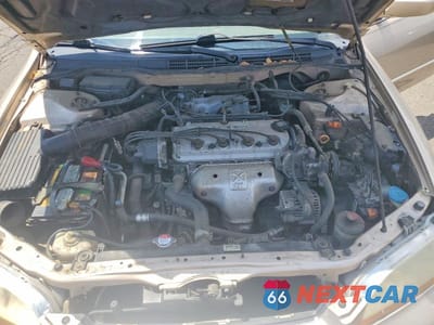 Zdjęcie 11 z 12 samochodu: 2000 HONDA ACCORD SE VIN:1HGCG5673YA052272 - miniatura