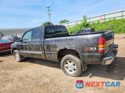 Drugie zdjęcie samochodu z przodu: 2004 GMC NEW SIERRA K1500 VIN:2GTEK19T741388597 - miniatura