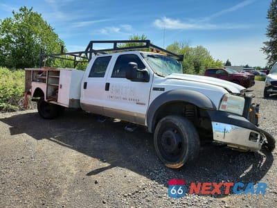 Czwarte zdjęcie samochodu z boku: 2005 FORD F550 SUPER DUTY VIN:1FDAW57P25EA05662 - miniatura