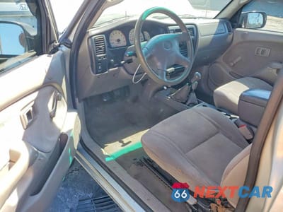Zdjęcie 8 z 12 samochodu: 2003 TOYOTA TACOMA XTRACAB VIN:5TEWM72N73Z212463 - miniatura